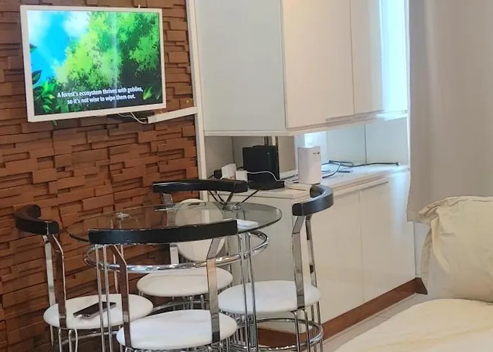 Condodorm Berkeley Katipunan Ave Quezon Aparthotel Manila
